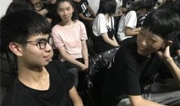 拍电影吃瓜群众,揭秘吃瓜群众的欢乐时光