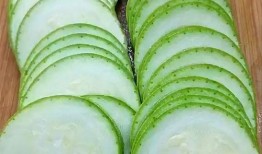 小瓜能和肉一起吃吗吗,美味搭配的饮食新主张