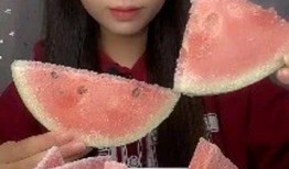 吃瓜吃嘎嘣脆的东西,吃瓜吃出无限乐趣