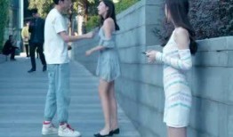 情侣吵架保安吃瓜,情侣吵架现场成校园焦点