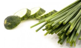 韭菜茄瓜可以一起吃吗,营养互补的佳肴组合