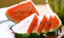 群内吃瓜,揭秘网络社交背后的趣味与争议