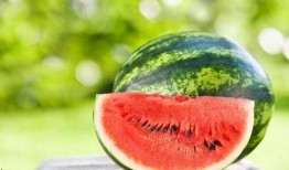 吃瓜反应真实还原,揭秘网络舆论背后的众生相