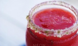 吃瓜冰沙声控,夏日吃瓜新潮流