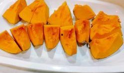 吃瓜人吃甜品图片搞笑,吃瓜人搞笑演绎甜蜜诱惑