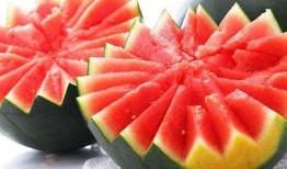 群内吃瓜,揭秘网络社交背后的趣味与争议