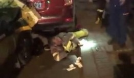 老大爷砍瓜吃瓜视频,这才是真正的吃瓜群众！