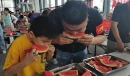 杭州颁奖吃瓜搞笑,吃瓜群众笑料连连，年度搞笑瞬间大盘点